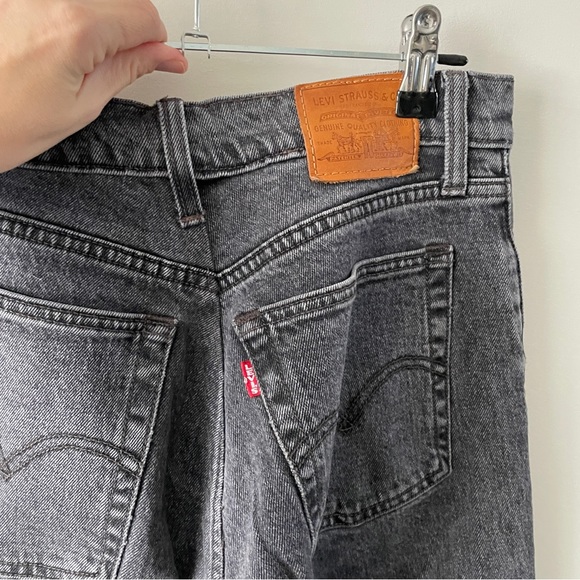 Levi’s Wedgie Straight Leg Black Wash Jeans 29 - Picture 6 of 8